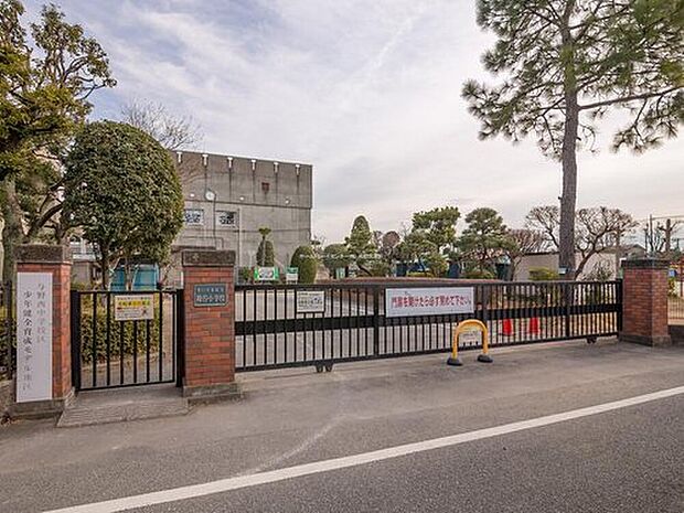 さいたま市立鈴谷小学校（約790m）