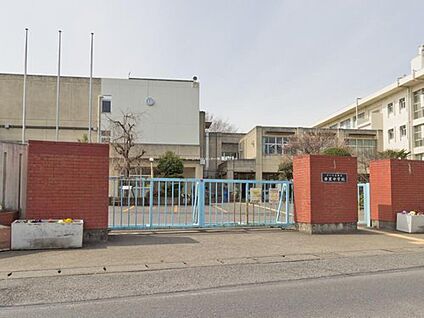 さいたま市立春里中学校 1100ｍ(徒歩14分)