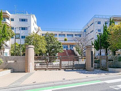 さいたま市立上大久保中学校 1000m(徒歩13分)