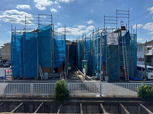 【現地外観写真】閑静な住宅街は落ち着いた新生活を送るのにぴったりです♪ これだけではない魅力が、現地できっと見つかる！お問合せをお待ちしております。お問い合わせ・資料のご請求などもお気軽にどうぞ。