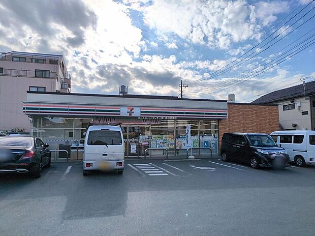 セブンイレブン川口芝塚原2丁目店(約150m)