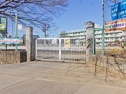 さいたま市立三室小学校 1000ｍ(徒歩13分)