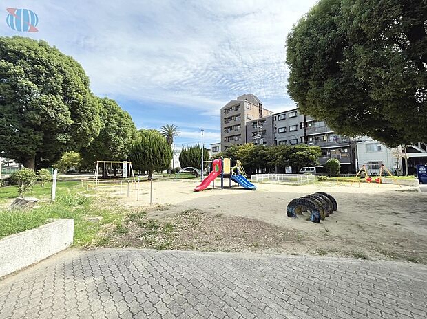 江野公園 （約240m）