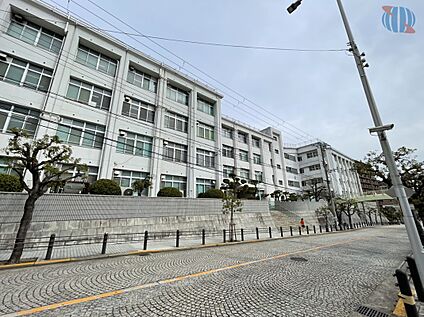 大阪市立真田山小学校 400ｍ(徒歩5分)