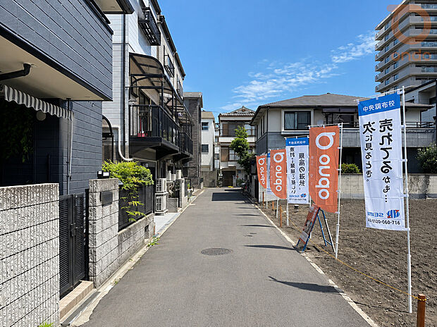 【【前面道路含む現地写真】】全面道路幅員:約3.84m