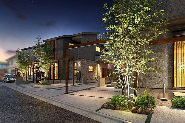 【【灯かりのいえなみ協定(R)】】分譲住宅の住民がガイドラインに沿った協定に基づき、街全体で常夜灯を自動点灯させる取り組みです。防犯性も高め、家族の安心にも繋がります。※照明の数や種類は号棟により異なります。