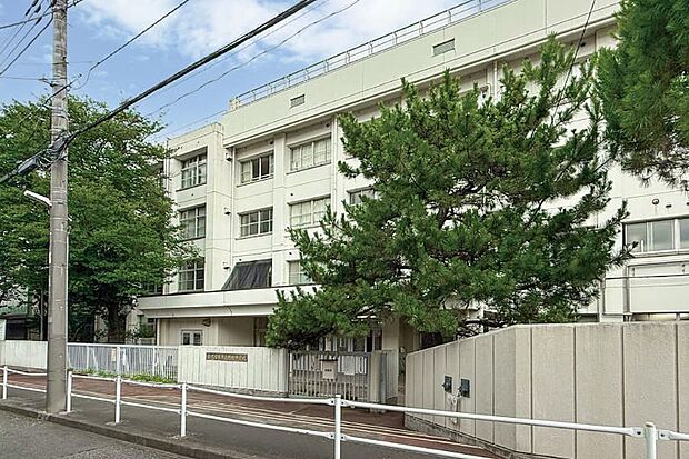東久留米市立中央中学校(現地より徒歩14分)
