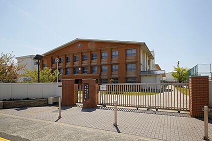和歌山市立西和中学校 約1200m(徒歩15分)