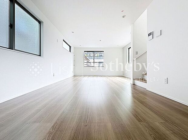 ■リビング■(3号棟)柔らかな日差しに包まれるご家族団らんの時間が過ごせますね！