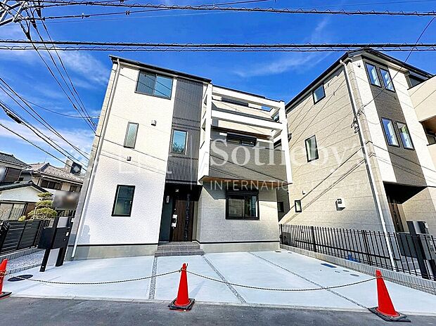 ■外観■建物堂々完成!いつでもご見学可能です!現地に実際に行ってみることでしか感じられないことがたくさんあります。お気軽にお問合せ下さい♪