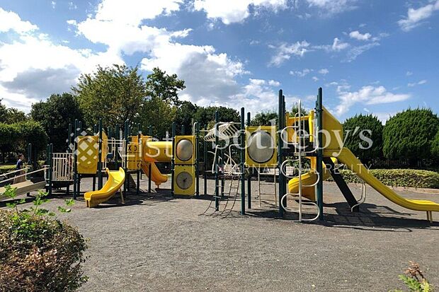 きたみふれあい広場（約240m）