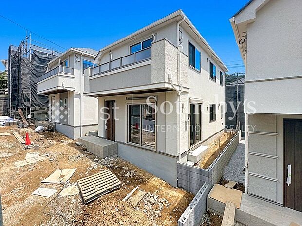 【外観】■現地写真■閑静な住宅地で叶える穏やかな新生活!周辺環境も充実♪※掲載画像はAI加工を施しております。実際の形状・色味・空模様・陽当たり等と異なる場合があります。