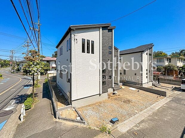 【外観】*外観*ご案内可能物件になります!お気軽にお問い合わせください!※掲載画像はAI加工を施しております。実際の形状・色味・空模様・陽当たり等と異なる場合があります。