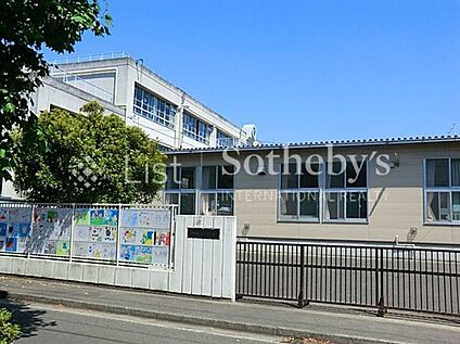 川崎市立小倉小学校 650m