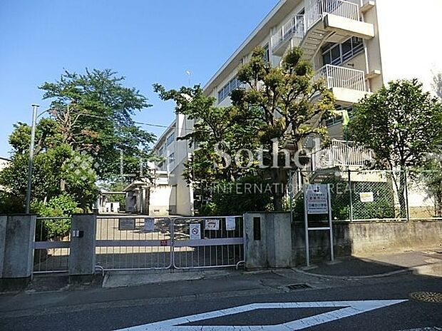 川崎市立白幡台小学校(約260m)