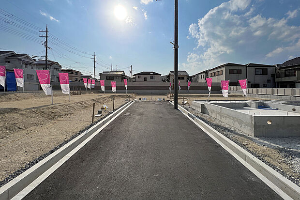 ＜駅徒歩圏×2つの大規模公園が徒歩圏の街＞
■JR学研都市線「藤阪」駅まで徒歩15分～
■王仁公園・山田池公園まで徒歩11分～
■全10区画・土地面積25坪～30坪の街
（2025年4月撮影）
