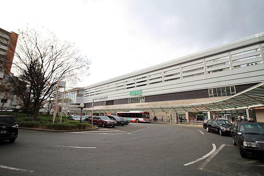 【車・交通】京阪本線「寝屋川市」駅