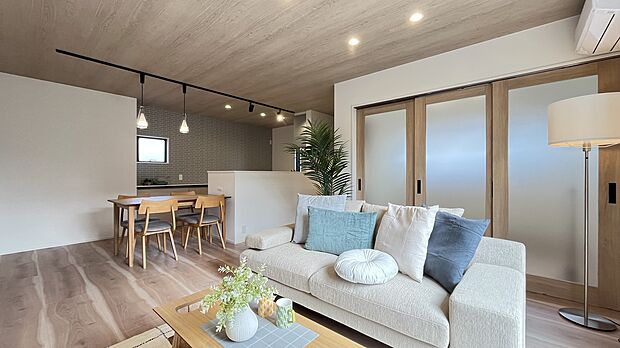 【【セミオーダーだから叶う、自分だけの空間♪】】豊富な選択肢から選ぶ楽しさを味わえ、少ない打ち合わせでスピーディーに理想の住まいが完成します。