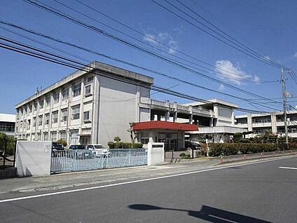 倉敷市立庄小学校 310m(4分)