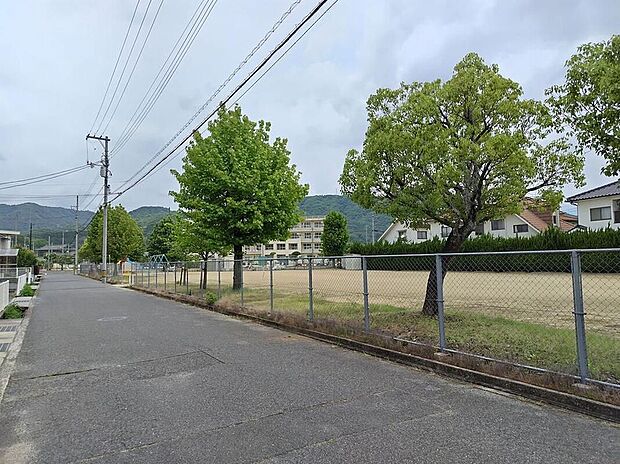 山手西田中公園(約80m)