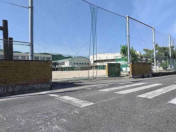 福山市立培遠中学校(約814m)