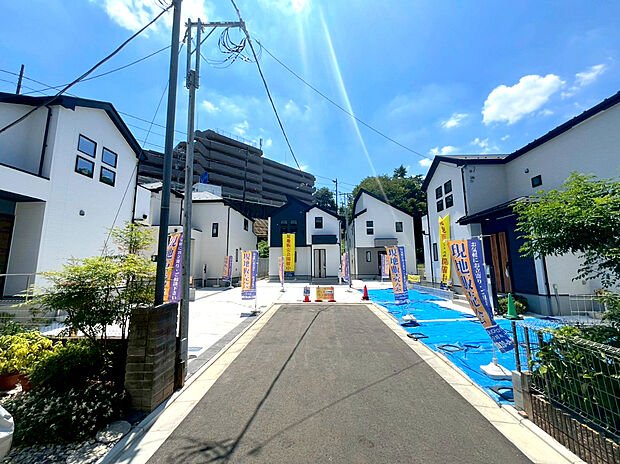 【外観】駅徒歩7分の利便性！全棟敷地40坪超！