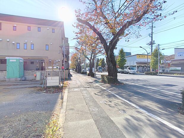 【前面道路含む現地写真】安心してお住まいいただける設備、仕様。日々の暮らしをより快適にお過ごしいただけます!