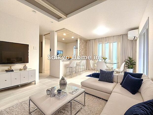 【リビング】広々としたリビングには床暖房を完備。家族が一番集まる場所は暖かい快適空間をご用意しました。※家具等はCG加工しております。