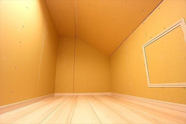 【【小屋裏収納】　】小屋裏収納完備。居室の全空間を有効活用できます。