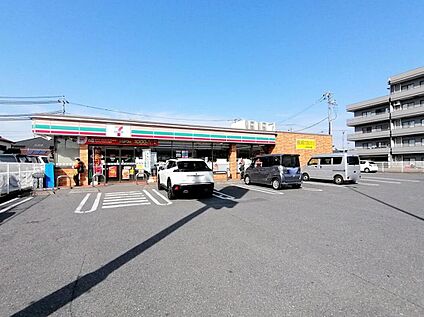 セブンイレブン日野税務署前店 689ｍ