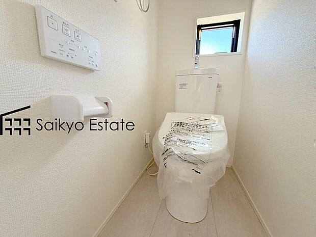【【ウォシュレット付トイレ】】快適な温水洗浄便座付。いつも使うトイレだからこそ、こだわりたいポイントですね。
