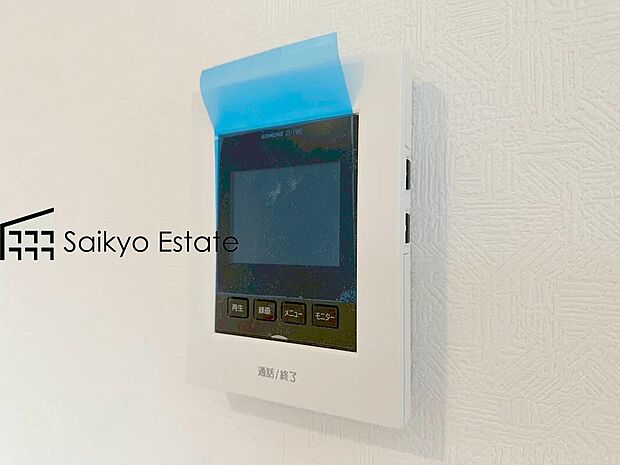 【【TVモニター付きインターホン】】TVモニター付きインターホンは、玄関に行かなくても誰が来たのか確認でき、お子様のお留守番も安心です。