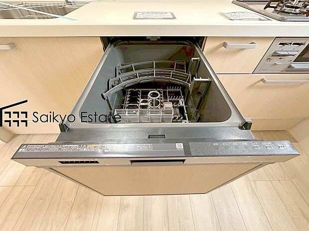 【【食洗機】】手洗いよりも経済的で家計に優しい「ビルトイン食洗機」が標準装備なのはママの強い味方ですね。