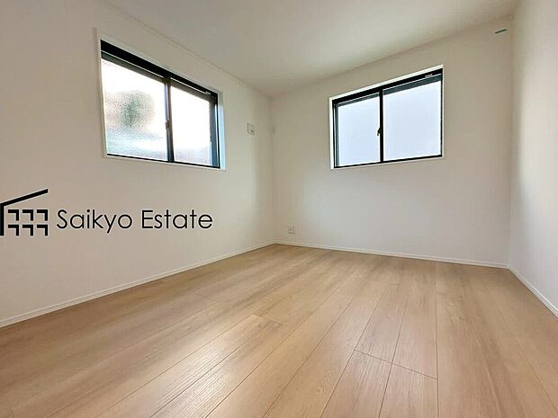 【洋室】居室が3～4部屋ございますので、プライベートを分けてのんびりお寛ぎいただけます♪