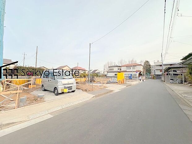 【前面道路】交通量の少ない前面道路ですので、小さなお子様がおられるご家庭でも安心してお住まいいただけます。