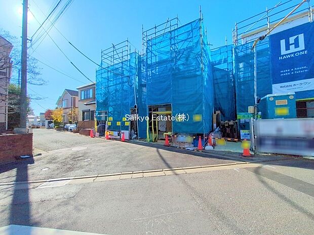【前面道路】周辺は公園や緑地が点在する緑豊かな住環境です。この機会に是非、周辺環境も併せて現地をご覧ください。