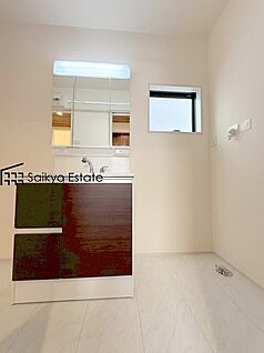 【シャワー付き洗面化粧台】