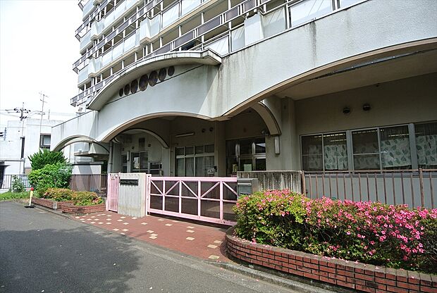 こまどり保育園(約300m)