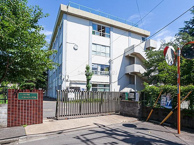 三鷹市立第二中学校