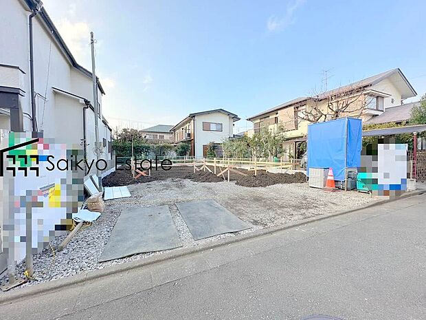 【現地写真】広々17帖超LDK×3部屋！4.25帖の畳コーナー（スキップフロア）がございます！全室2面採光、全居室収納完備！大型キッチンパントリー付き！