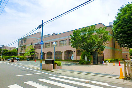 晃華学園マリアの園幼稚園 300ｍ～450ｍ(徒歩約4分～6分)