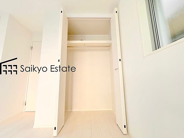 【収納【施工例】】各居室に収納を設けておりますので、衣類の他にもカバンや小物など何でも収納して、居室の全空間を有効活用できます♪