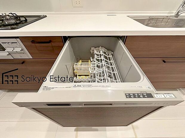 【食洗機】「ビルトイン食洗機」は手洗いよりも経済的で家計に優しく、家事の負担を軽減してくれるママの強い味方ですね。