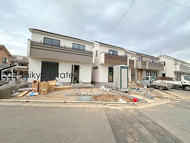 【前面道路】交通量の少ない前面道路ですので、小さなお子様がおられるご家庭でも安心してお住まいいただけます。