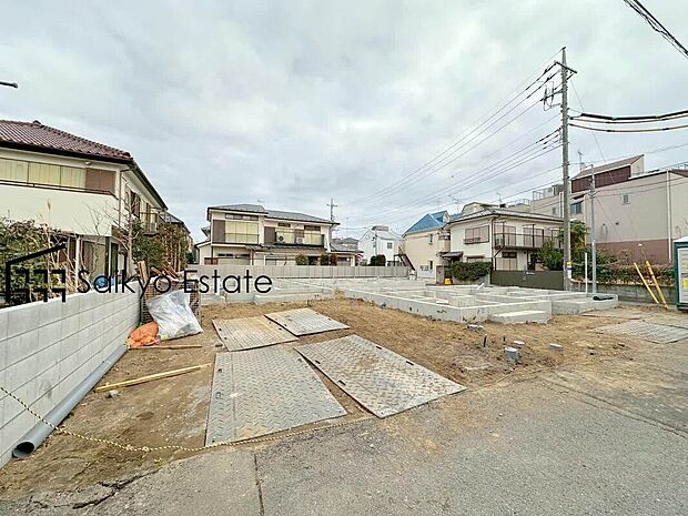 【現地写真】減税や控除などの優遇がある長期優良住宅!敷地面積ゆとりの32坪超!駐車2台可能!