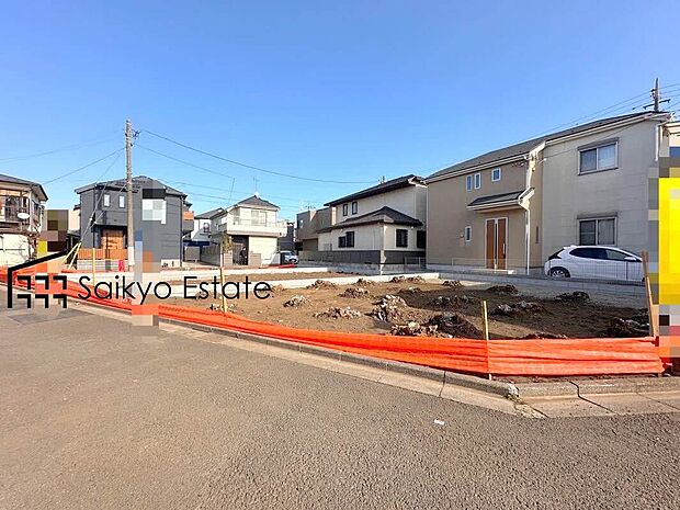 【現地写真】16帖以上の広々LDKに居室が4部屋!シューズクロークなど豊富な収納スペース!3号棟にはWICとパントリーもございます!