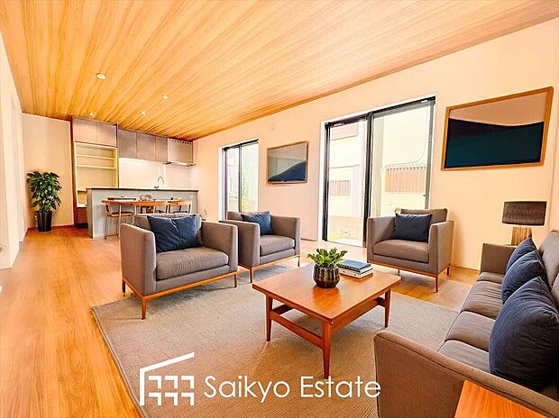 【リビング(施工例)】開口部の大きな窓!陽当り良好なリビングです。うれしい床暖房完備で寒い季節も足元から暖めてくれます!