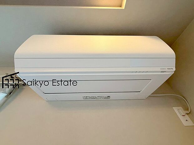 【エアコン】「エアコン」がリビングに設置されておりますので、入居してすぐに快適にお過ごしいただけます。