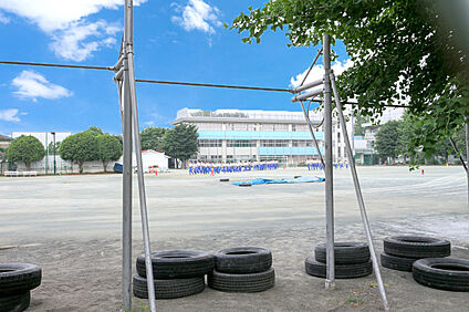 国分寺市立第三中学校 約750ｍ(徒歩約10分)