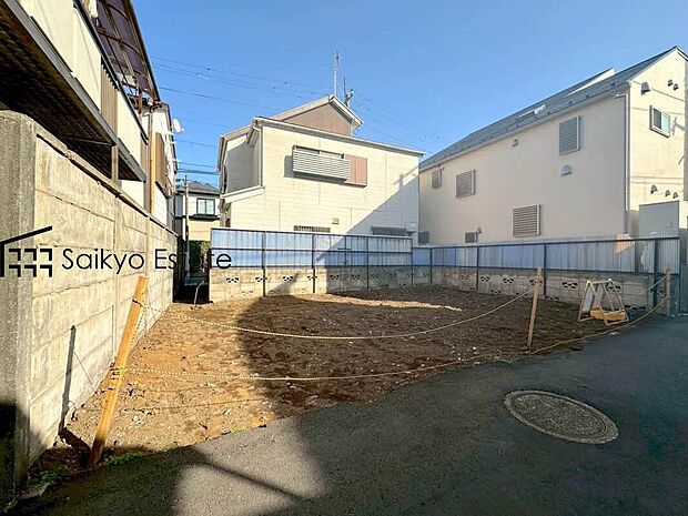 【現地写真】小・中学校まで徒歩約9分でお子様が無理なく通える距離です。保育園や幼稚園も近くに多数あり、子育てファミリーには嬉しい環境です！